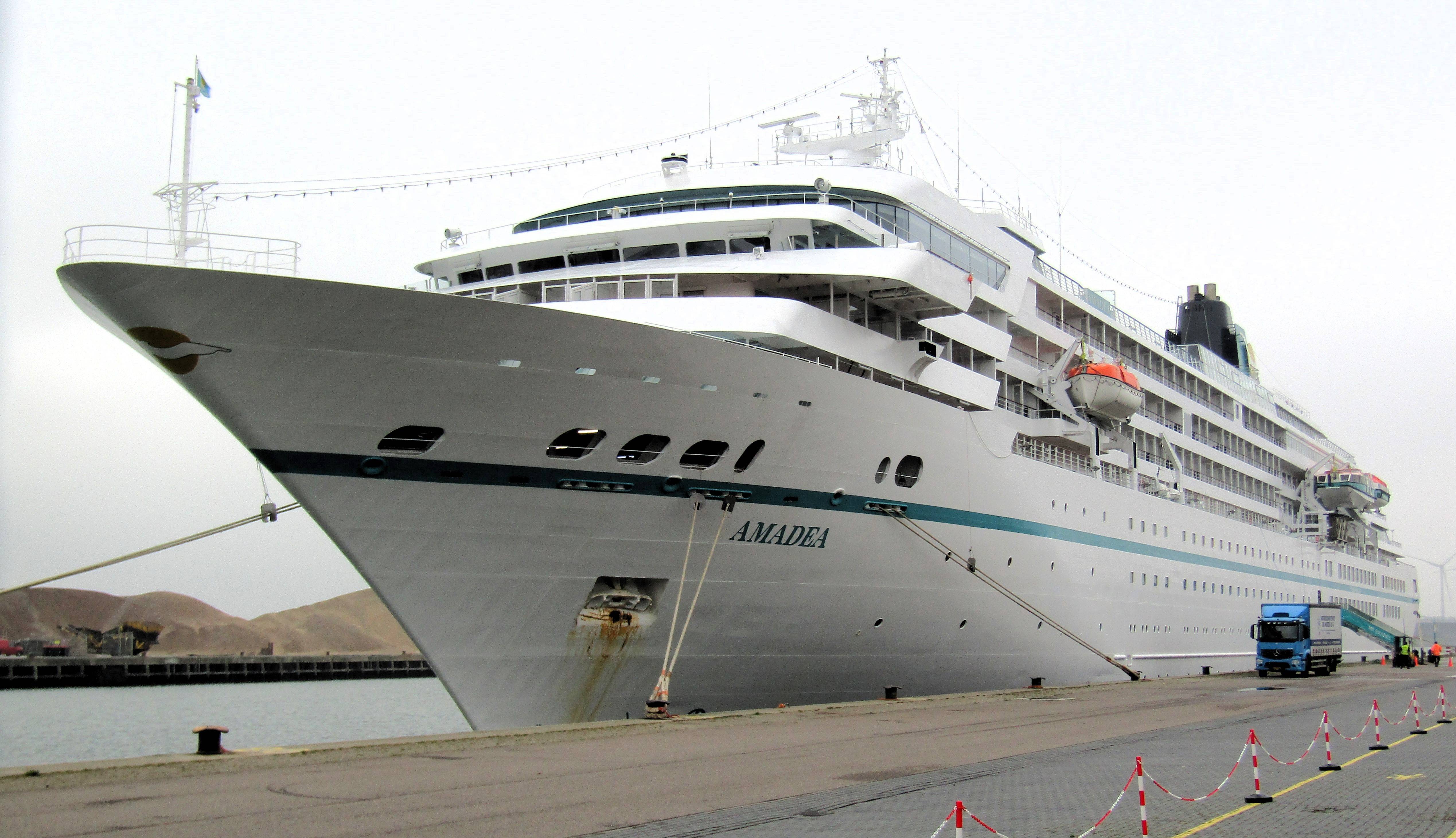 AMADEA 